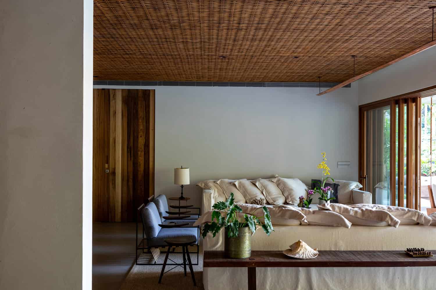 IP 01 House by Studio Gabriel Garbin Arquitetura in Guaruja, Brazil