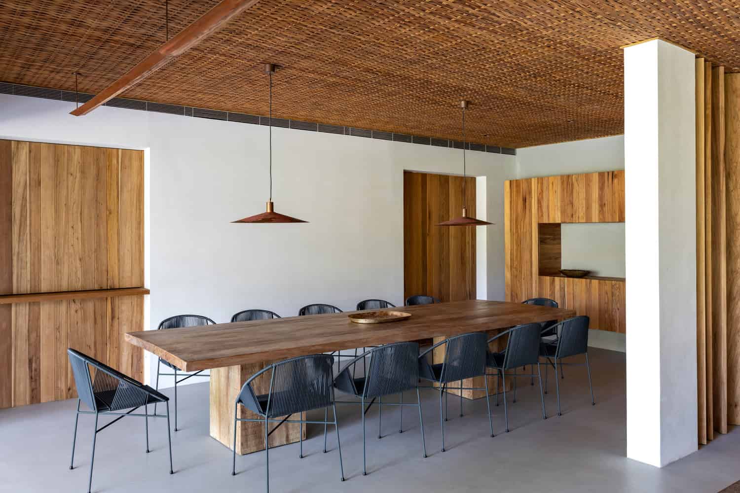 IP 01 House by Studio Gabriel Garbin Arquitetura in Guaruja, Brazil