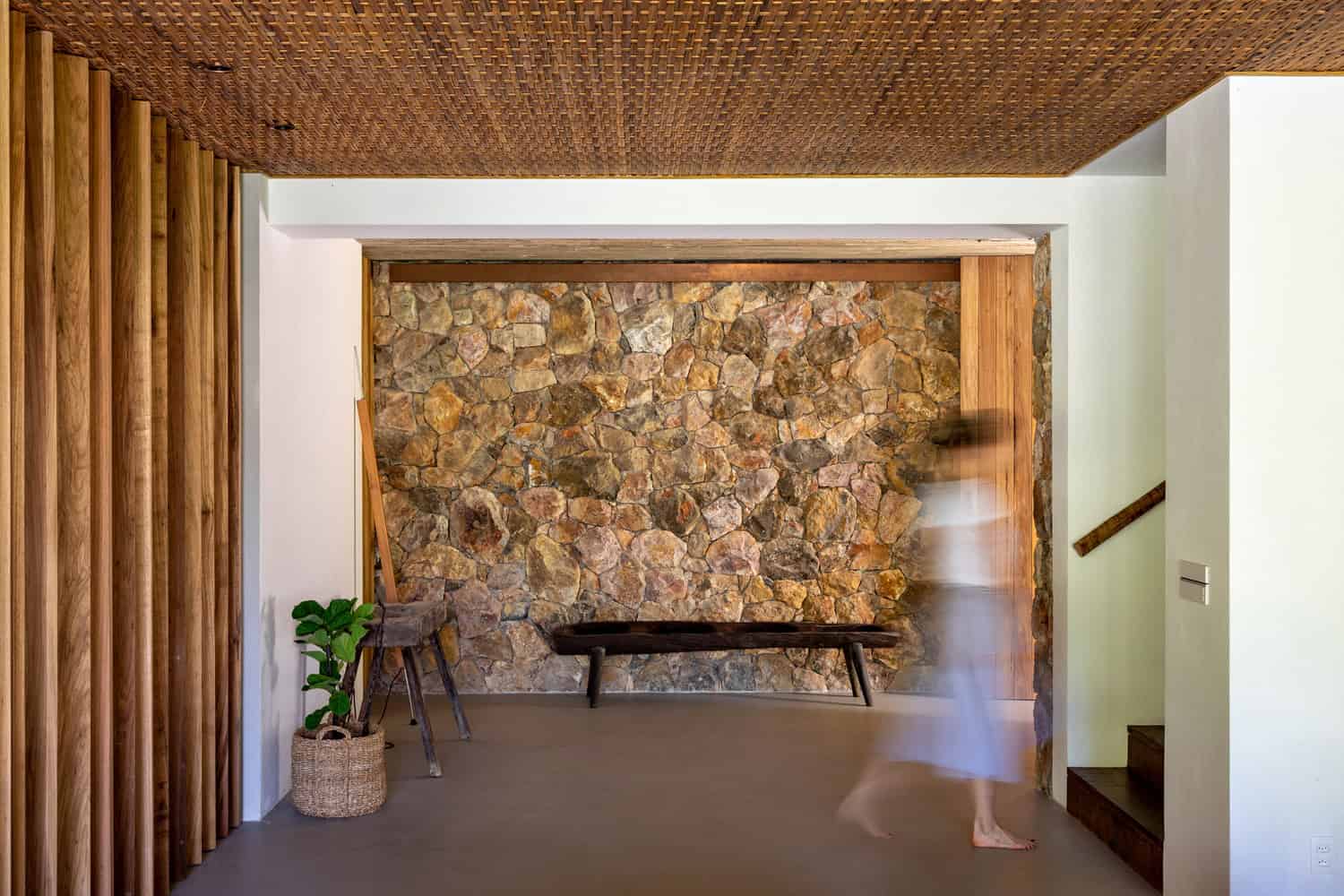 IP 01 House by Studio Gabriel Garbin Arquitetura in Guaruja, Brazil