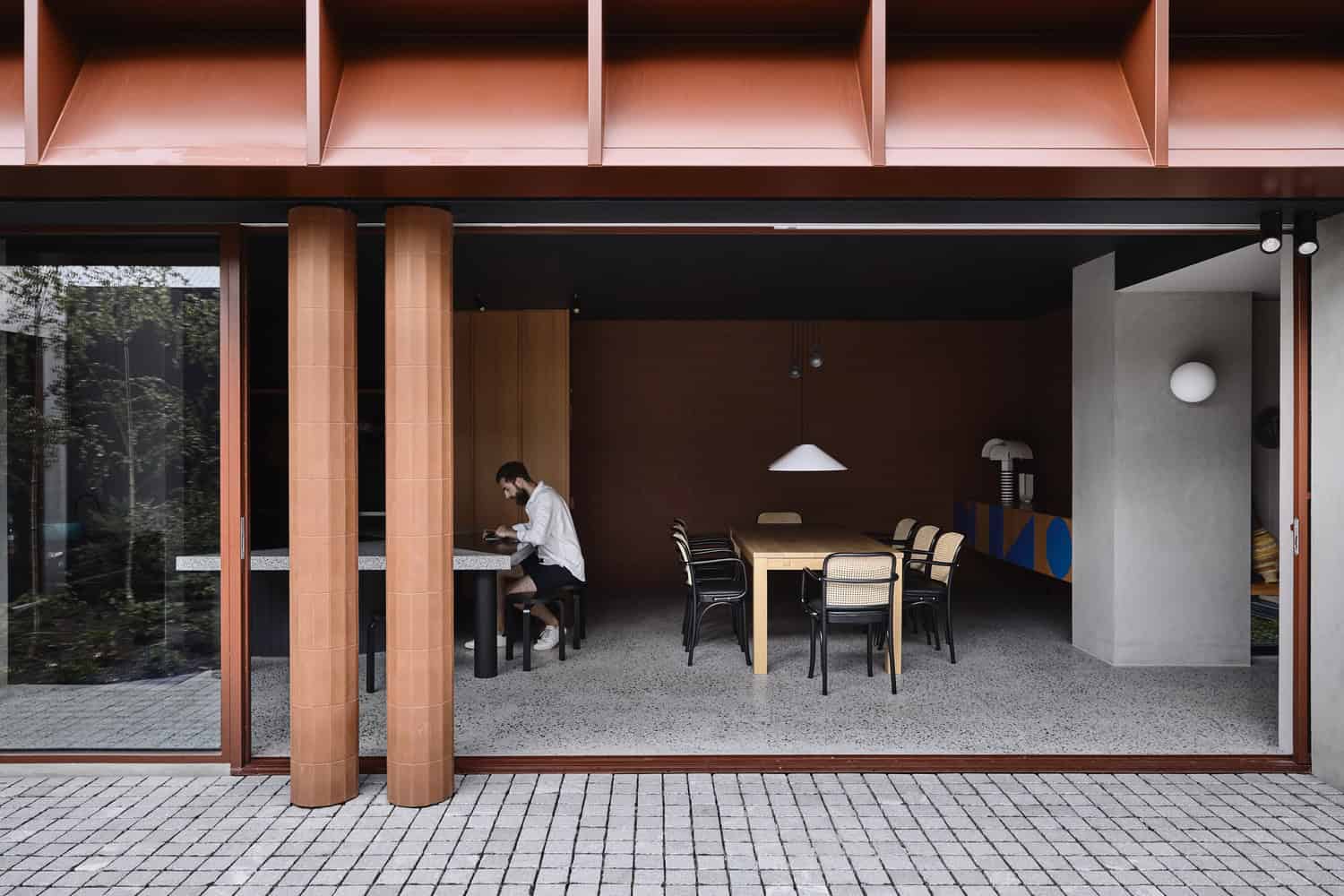 Oak House by Kennedy Nolan in Melbourne, Australia Oak House by Kennedy Nolan in Melbourne, Australia