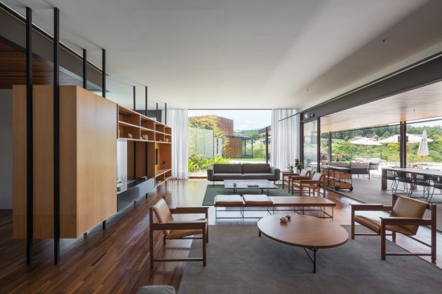 Pindaibeiras Residence by Pablo Lanza Arquitetura + André Scarpa in Brazil