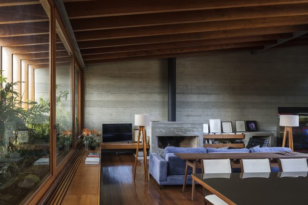 Poa House by Bernardes Arquitetura in Porto Alegre, Brazil
