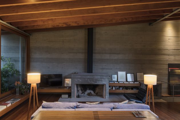 Poa House by Bernardes Arquitetura in Porto Alegre, Brazil