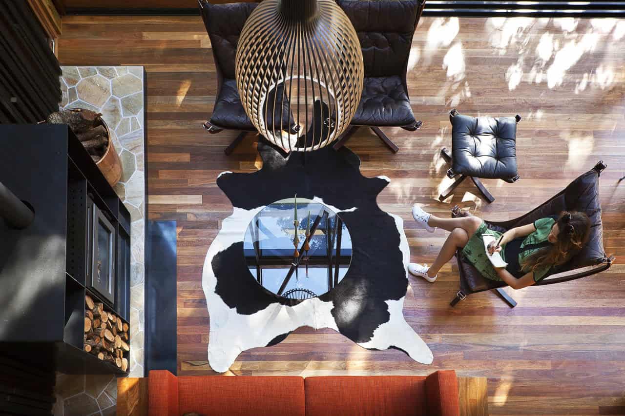 Under Pohutukawa by Herbst Architects in Auckland, New Zealand Under Pohutukawa by Herbst Architects in Auckland, New Zealand