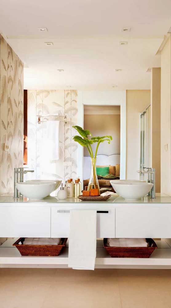 Inspiring Ideas of Bathroom Shelves and Decorating Tips to Improve Your Bathroom