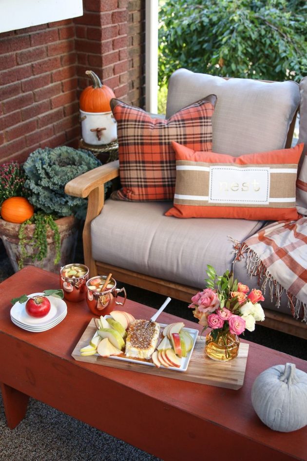 9 Elegant Ways to Style Your Porch for this Autumn