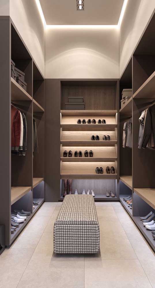 10 Room Men&#039;s Closet Photos that will Inspire You on How to Organize