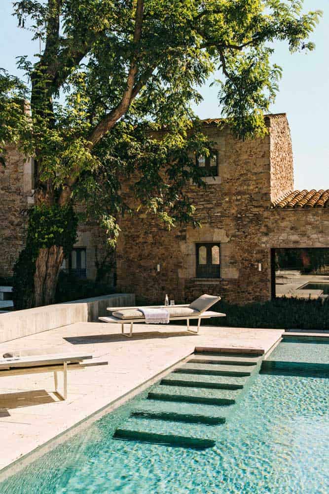 12 Models of Sunbeds You Must Have in Your Outdoor Lounge Before The