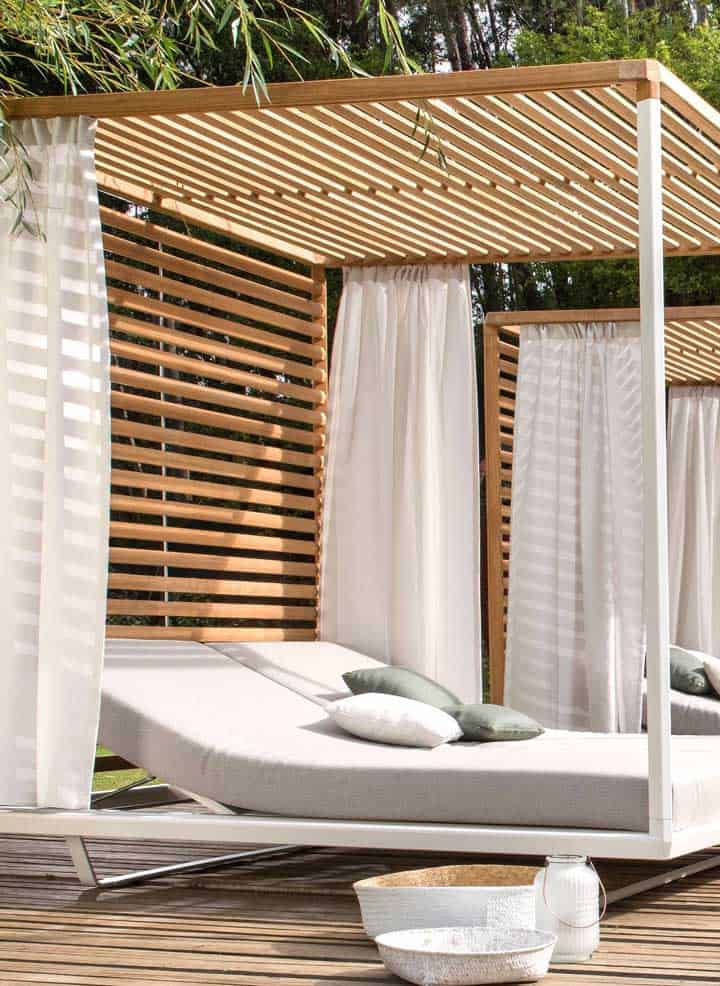 12 Models of Sunbeds You Must Have in Your Outdoor Lounge Before The Summer is Over