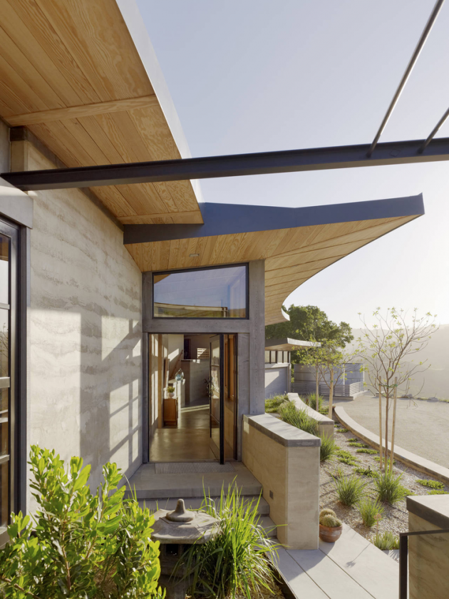 Caterpillar House by Feldman Architecture in California, USA