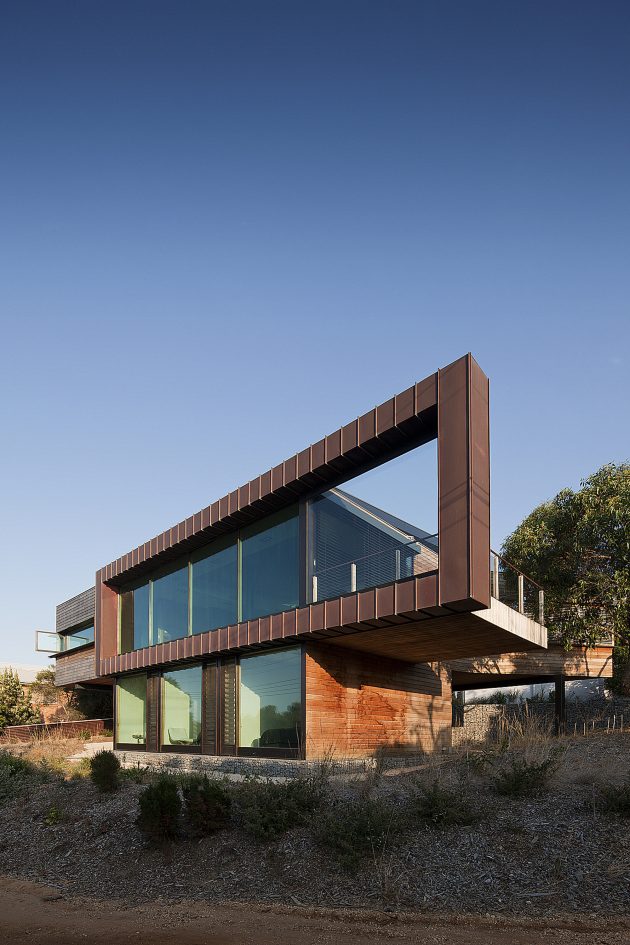 Dame of Melba by Seeley Architects in Angelsea, Australia