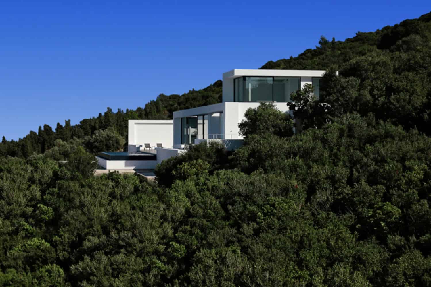 Silver House by Olivier Dwek Architectures in Zakynthos, Greece Silver House by Olivier Dwek Architectures in Zakynthos, Greece