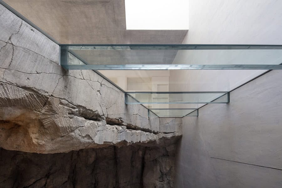 Villa Troglodyte by Jean-Pierre Lott in Monaco Villa Troglodyte by Jean-Pierre Lott in Monaco