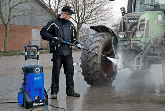 Commercial Floor Cleaning - Make It Easier Using The Right Equipment