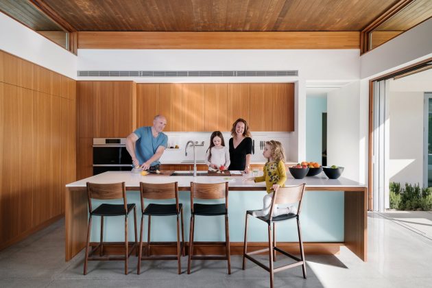 Axiom Desert House by Turkel Design in Palm Springs