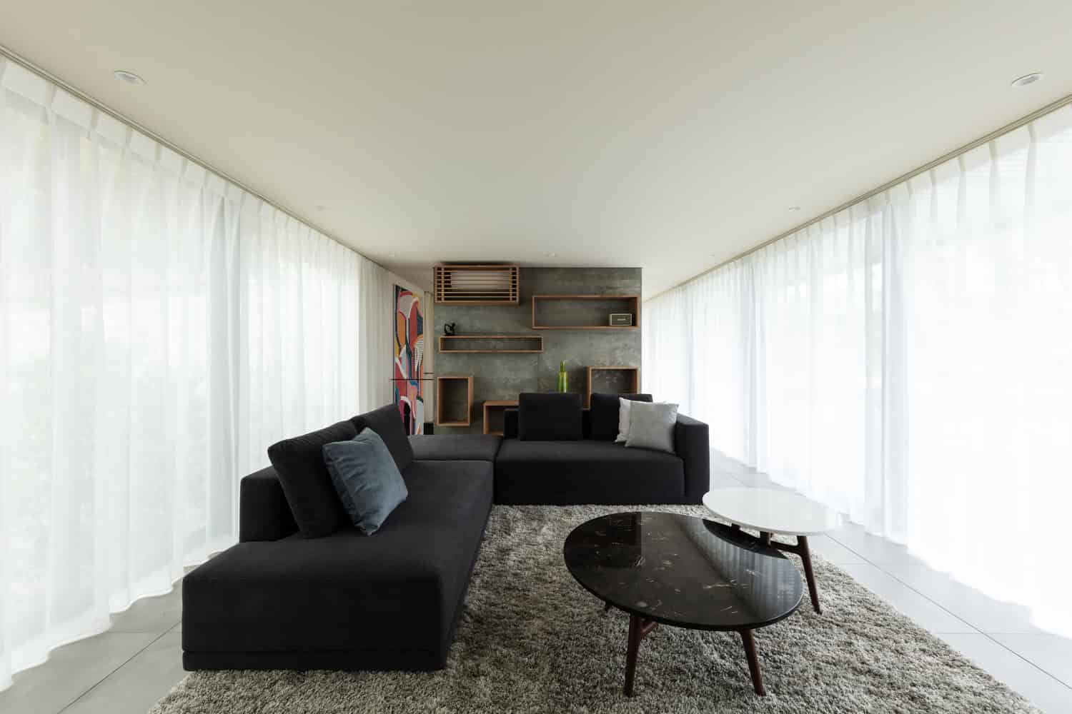 Axis House by T-Square Design Associates in Kobe, Japan Axis House by T-Square Design Associates in Kobe, Japan