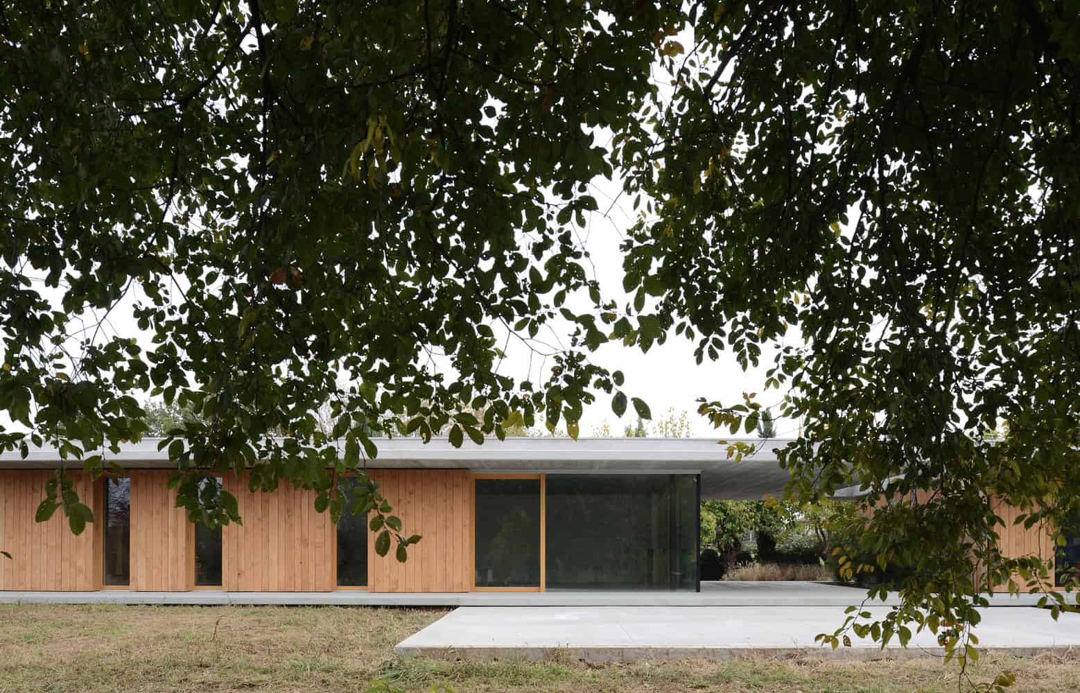 Countryside Villa by MIDE Architects in Montebelluna, Italy Countryside Villa by MIDE Architects in Montebelluna, Italy