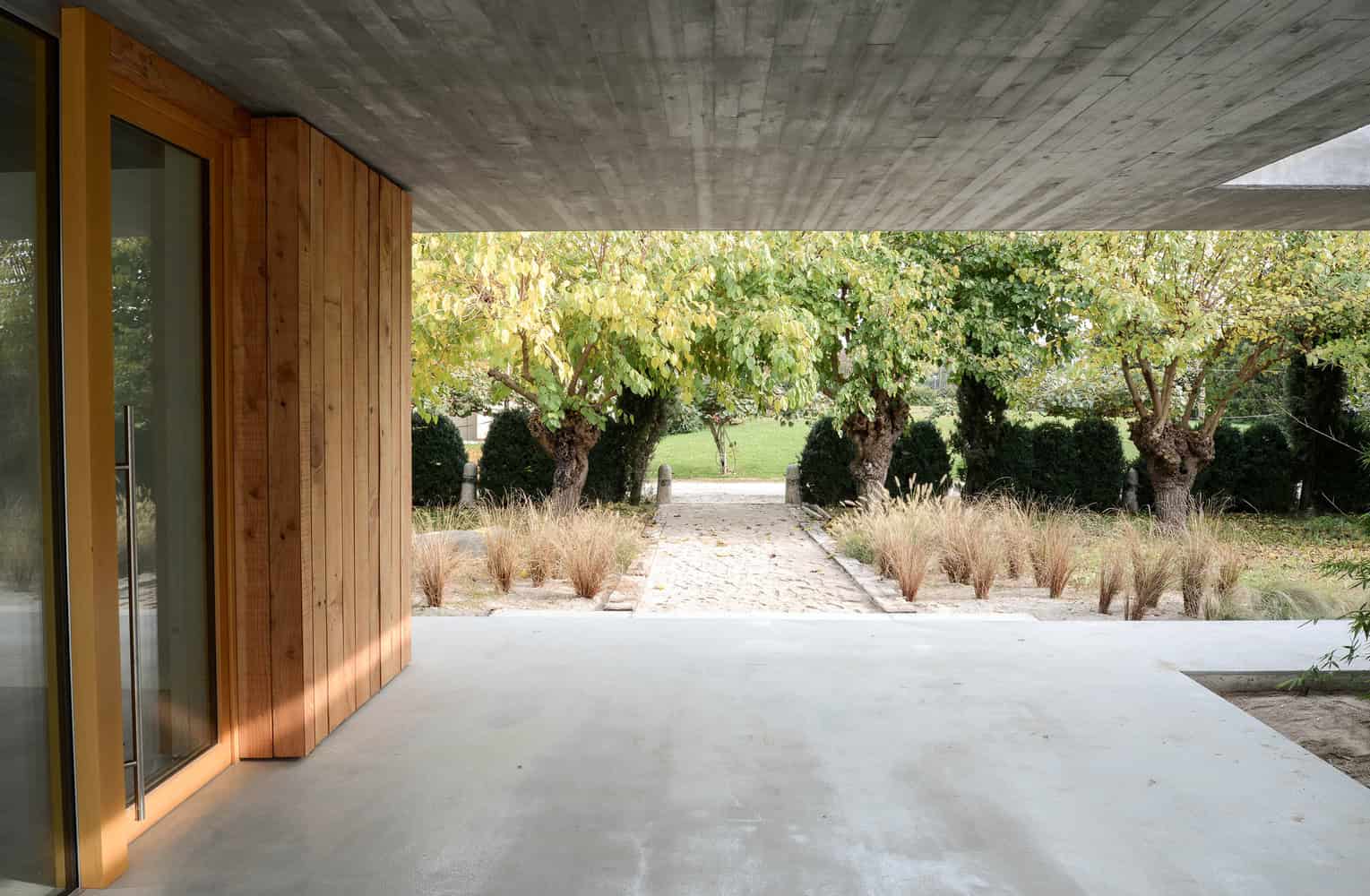 Countryside Villa by MIDE Architects in Montebelluna, Italy Countryside Villa by MIDE Architects in Montebelluna, Italy
