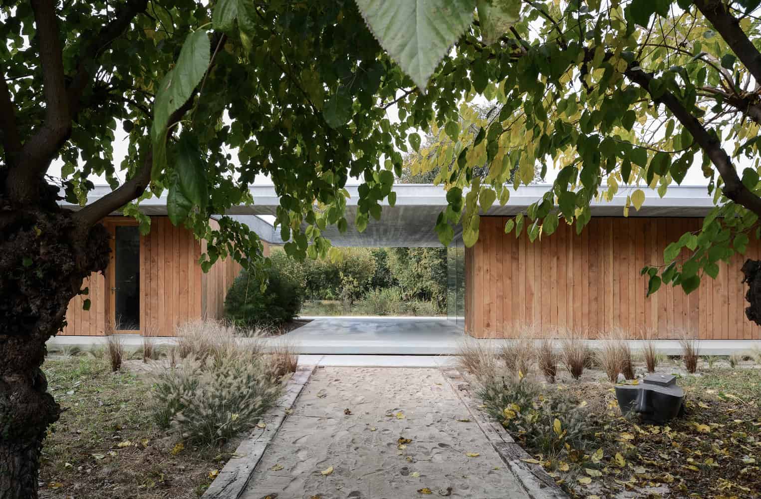 Countryside Villa by MIDE Architects in Montebelluna, Italy Countryside Villa by MIDE Architects in Montebelluna, Italy