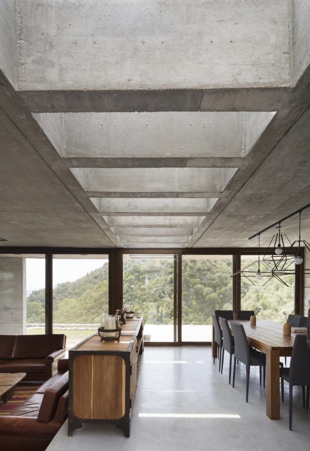 FM House by Alarciaferrer Architects in the Calamuchita Valley, Argentina