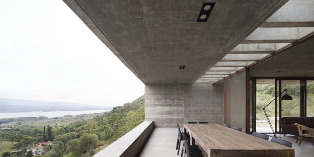 FM House by Alarciaferrer Architects in the Calamuchita Valley, Argentina