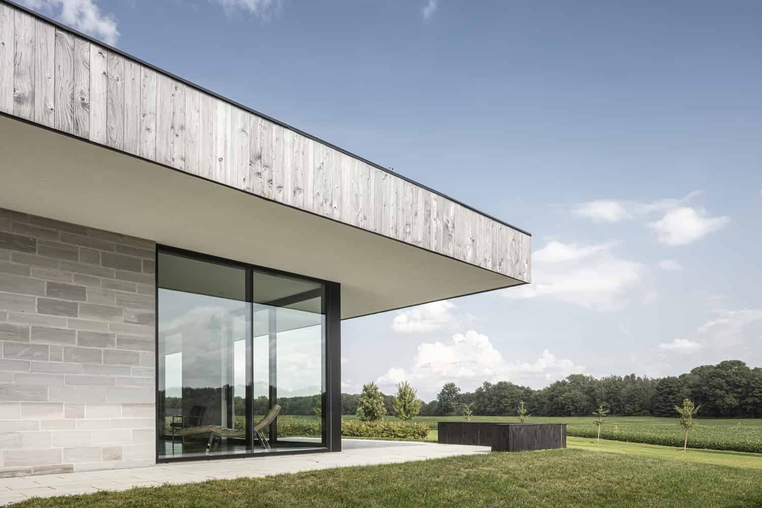 House H by Chris Collaris Architects in Ontario, Canada House H by Chris Collaris Architects in Ontario, Canada