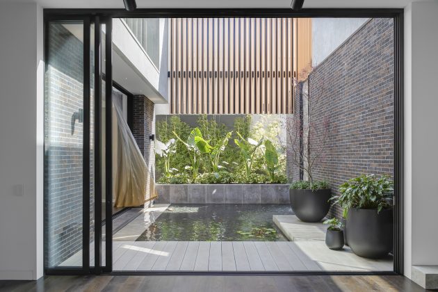 J House by Wolf Architects in Toorak, Melbourne