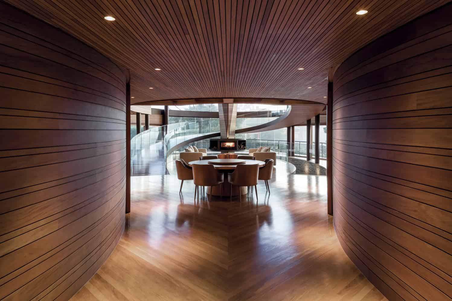 Pinhão House by Mareines Arquitetura: An Organic Luxury Villa Among Brazil’s Mountains