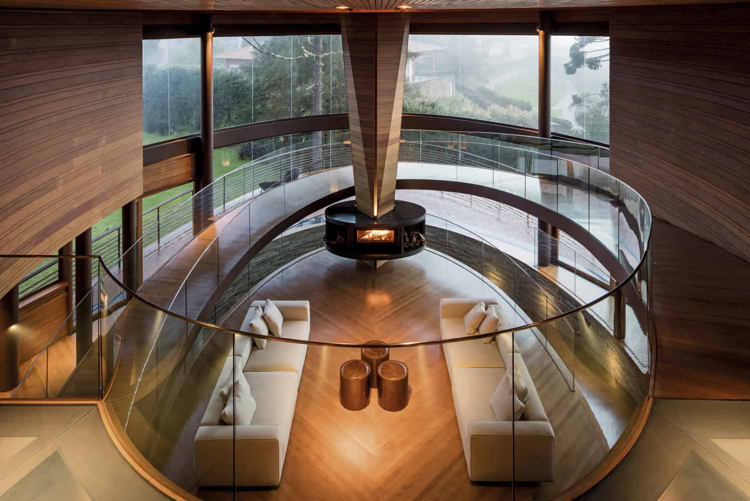 Pinhão House by Mareines Arquitetura: An Organic Luxury Villa Among Brazil’s Mountains