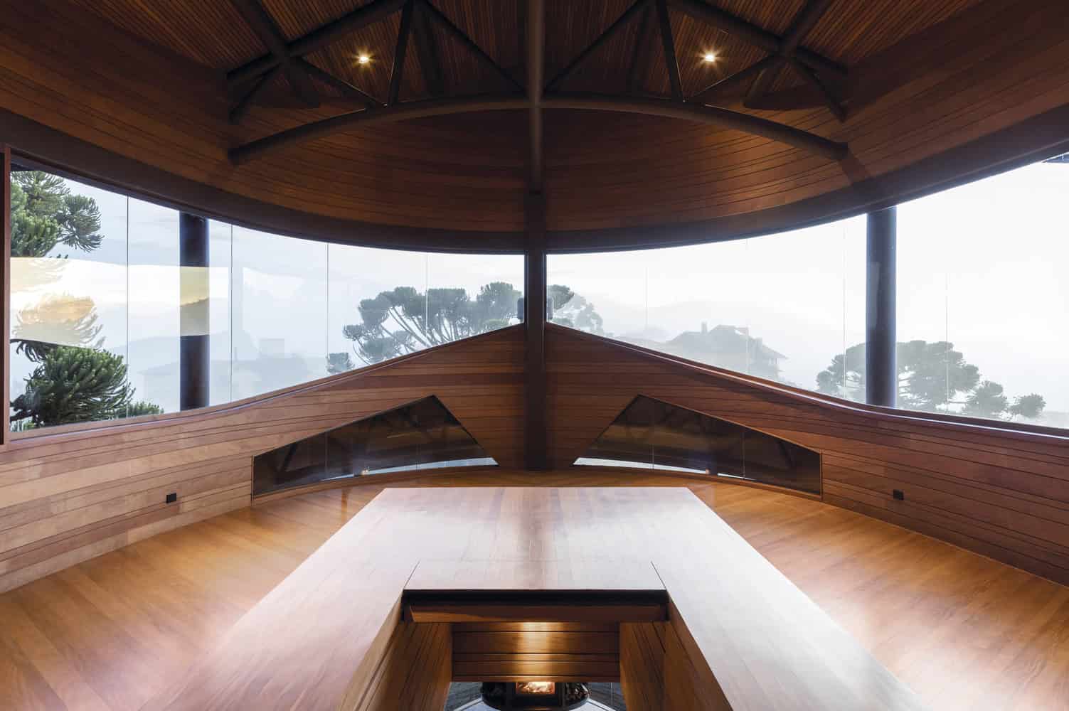 Pinhão House by Mareines Arquitetura: An Organic Luxury Villa Among Brazil’s Mountains