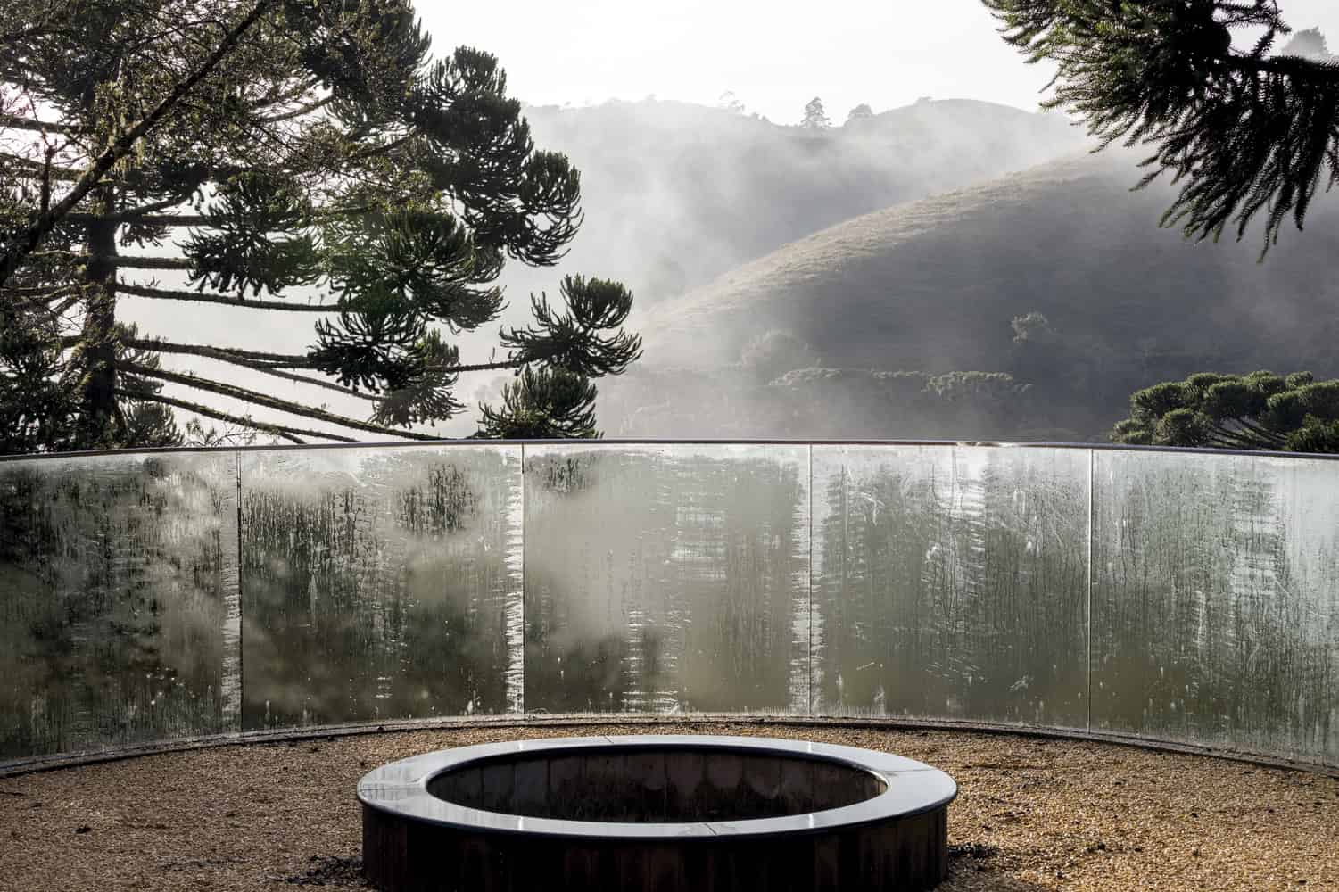 Pinhão House by Mareines Arquitetura: An Organic Luxury Villa Among Brazil’s Mountains