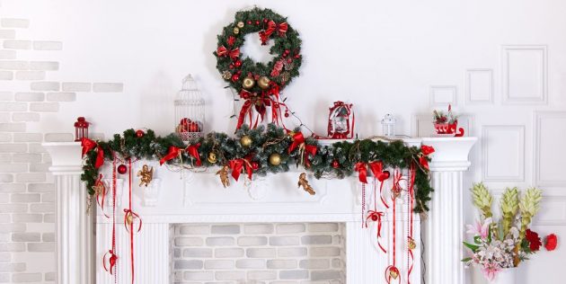 9 Stunning Christmas Mantel Decor Ideas