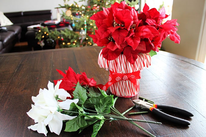 15 Whimsical DIY Christmas Centerpiece Designs To Prepare For