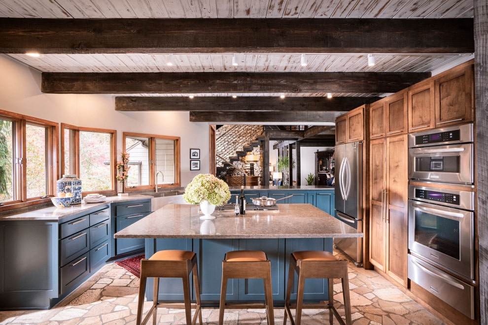 16 Striking Rustic Kitchen Interiors That Will Steal Your Gaze