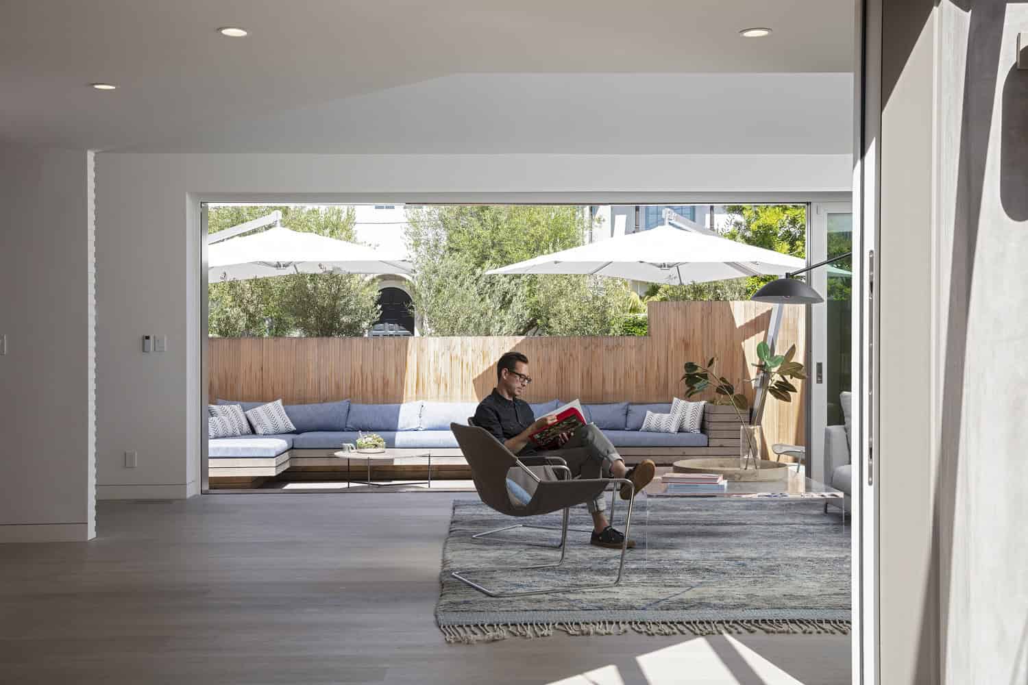 30th Street House by Blue Truck Studio in Manhattan Beach, California 30th Street House by Blue Truck Studio in Manhattan Beach, California