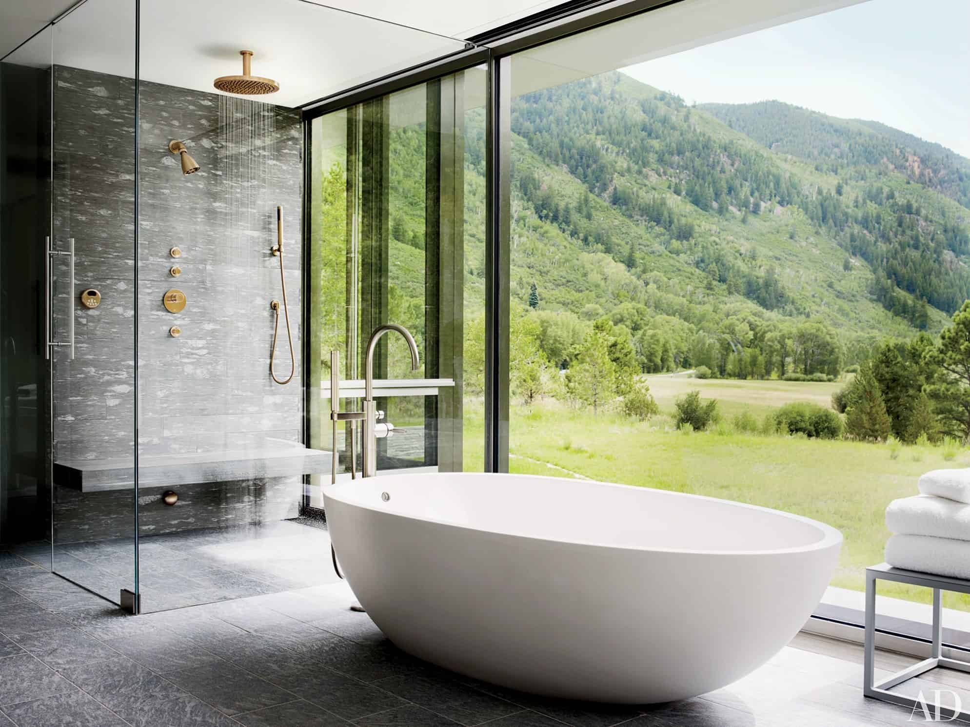 16 Lavishing Bathrooms That Are Worth Seeing 16 Lavishing Bathrooms That Are Worth Seeing