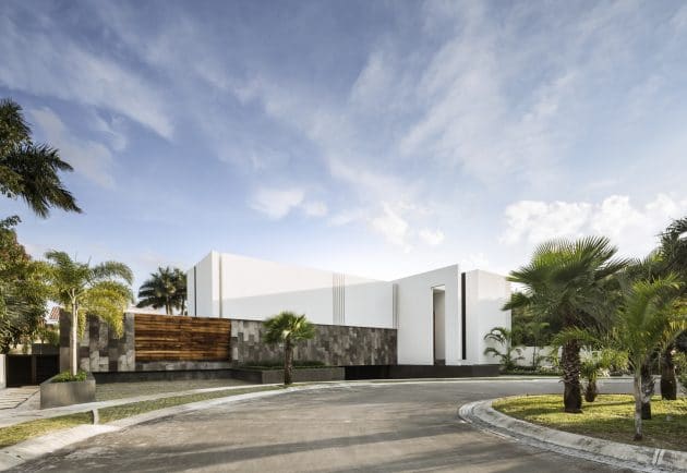 Cannes House by TAFF Arquitectos in Cancun, Mexico