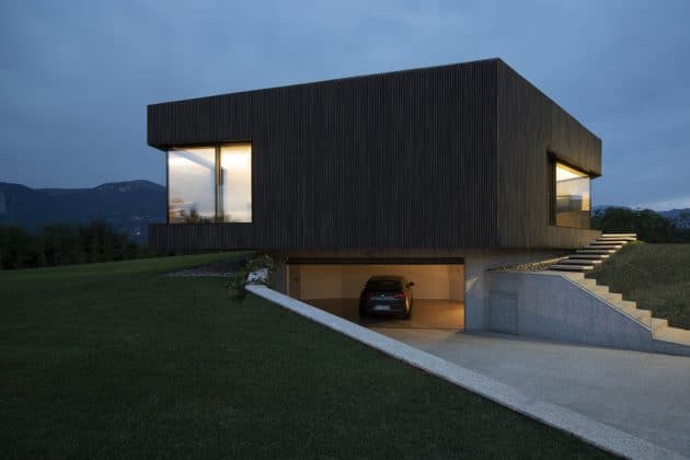 Claw House by Botticini + Facchinelli ARW in Cremignane, Italy