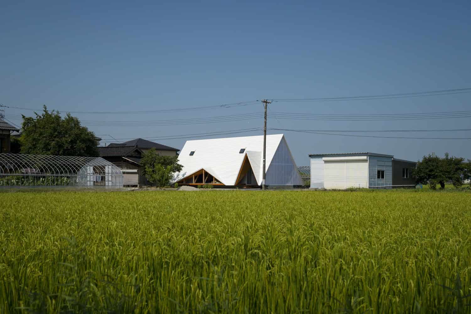 Hara House by Takeru Shoji Architects in Nagaoka, Japan Hara House by Takeru Shoji Architects in Nagaoka, Japan