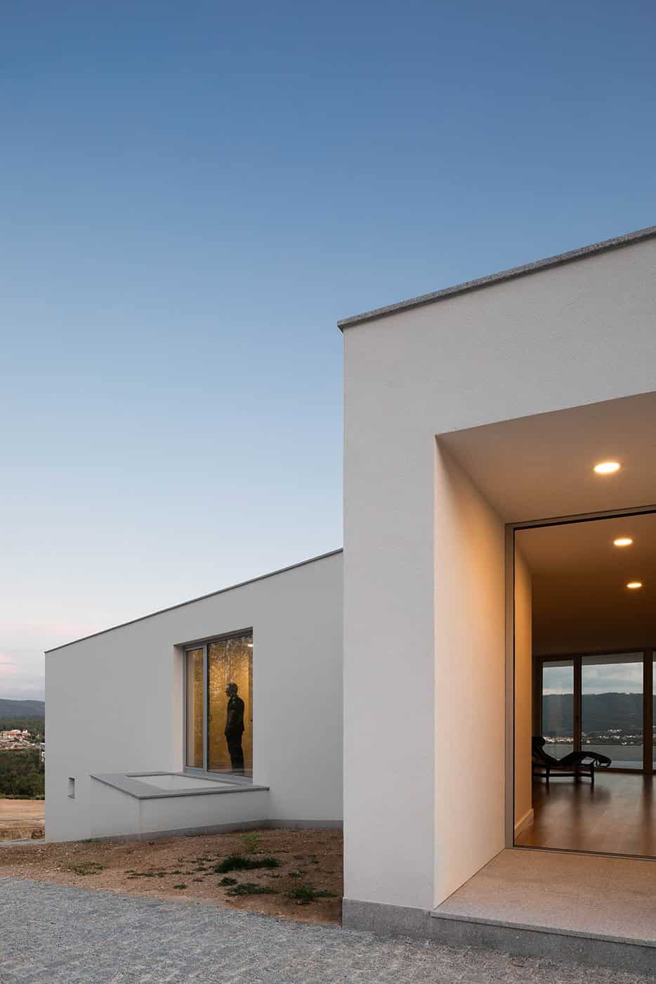 House in Lamego by Antonio Ildefonso Architect in Portugal House in Lamego by Antonio Ildefonso Architect in Portugal