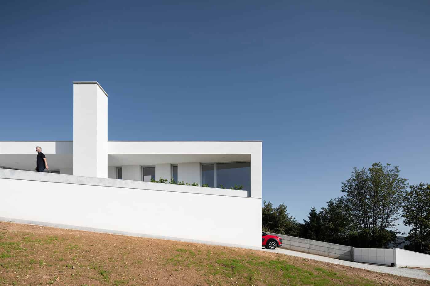 House in Lamego by Antonio Ildefonso Architect in Portugal House in Lamego by Antonio Ildefonso Architect in Portugal