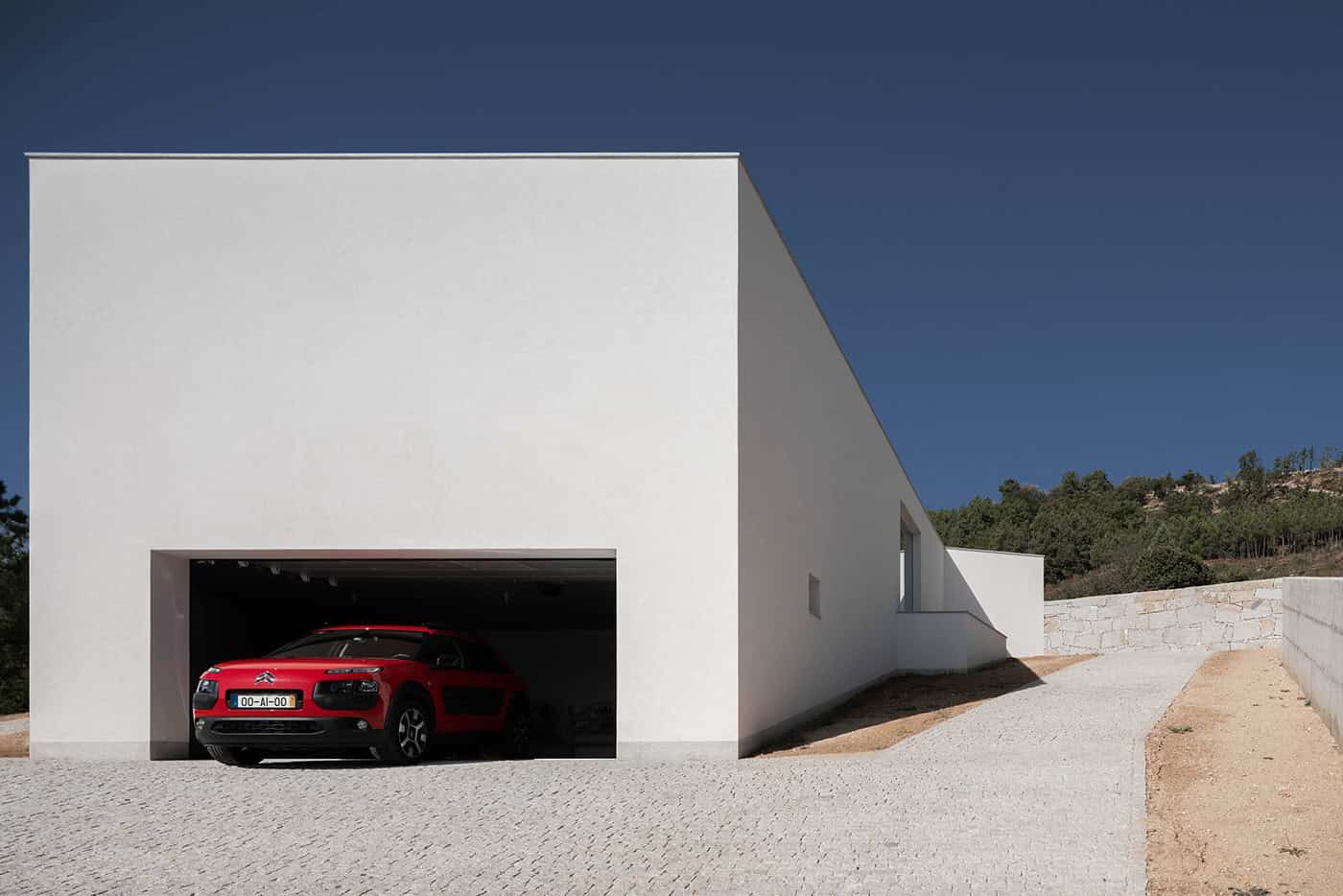 House in Lamego by Antonio Ildefonso Architect in Portugal House in Lamego by Antonio Ildefonso Architect in Portugal