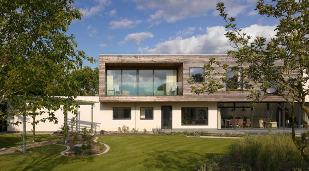 Meadowview Residence by Platform 5 Architects in Bedfordshire, England