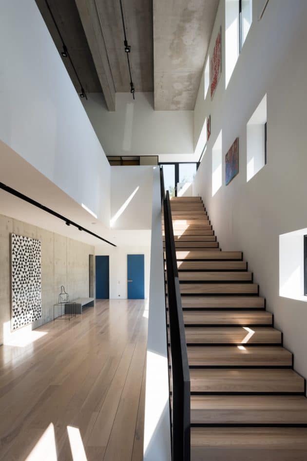 Villa TX House by ZUN Architecture and Design in Moscow, Russia