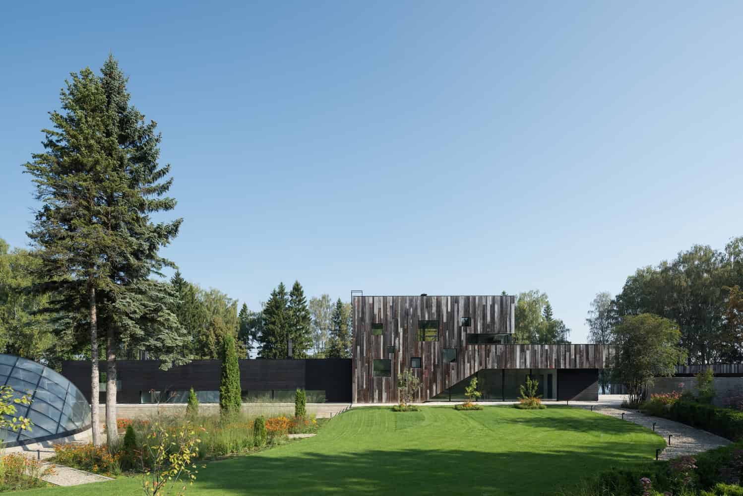 Villa TX House by ZUN Architecture and Design in Moscow, Russia Villa TX House by ZUN Architecture and Design in Moscow, Russia