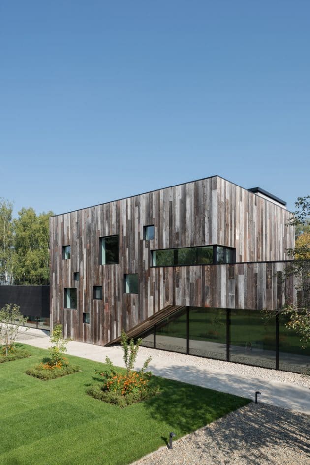 Villa TX House by ZUN Architecture and Design in Moscow, Russia