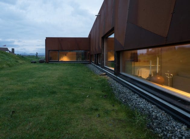 Villa Tjelta by Hoem + Folstad Arkitekter in Sola, Norway