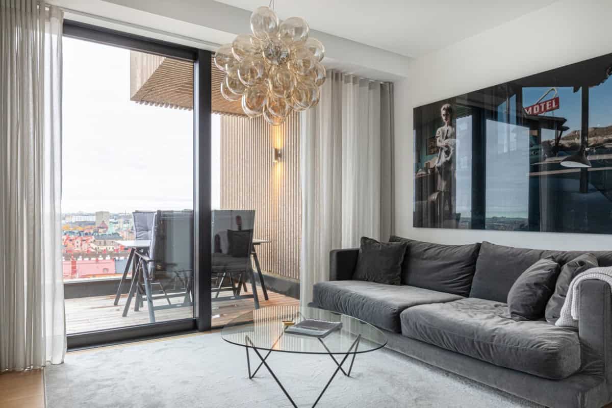 Stunning Apartment Overlooking Stockholm Stunning Apartment Overlooking Stockholm