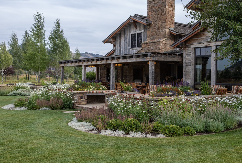 15 Breathtaking Rustic Landscape Designs With A Touch Of Nature