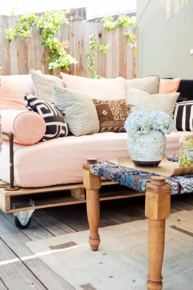 15 Simple DIY Sofa Ideas That Will Save You Some Cash